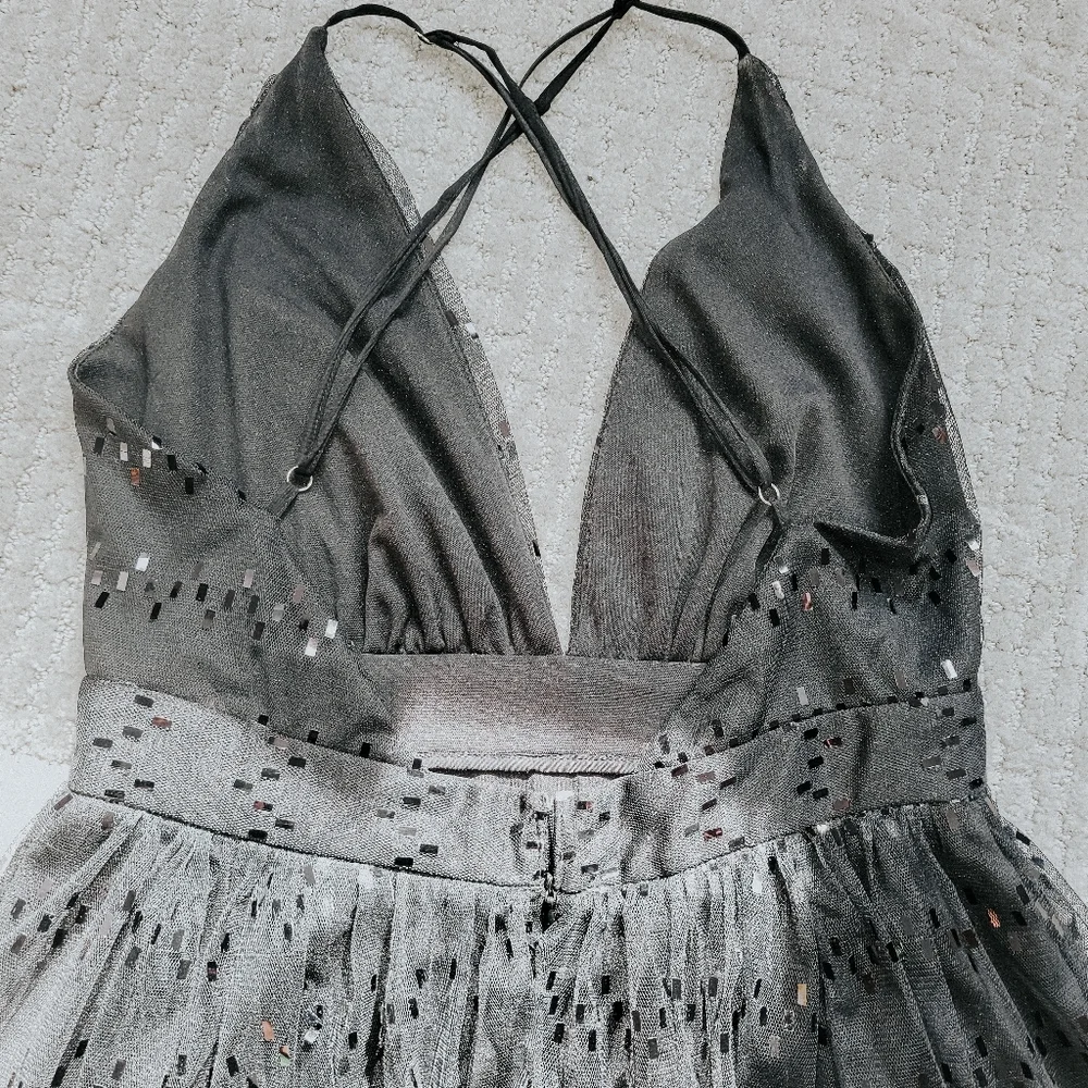Dress - Picture 3 of 5